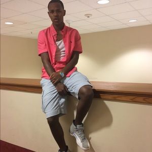 Meet your Posher, Malik