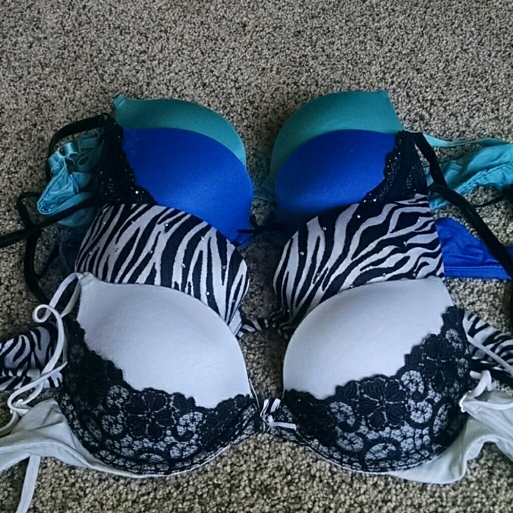 Set of 4 Victoria's Secret Bras 34B