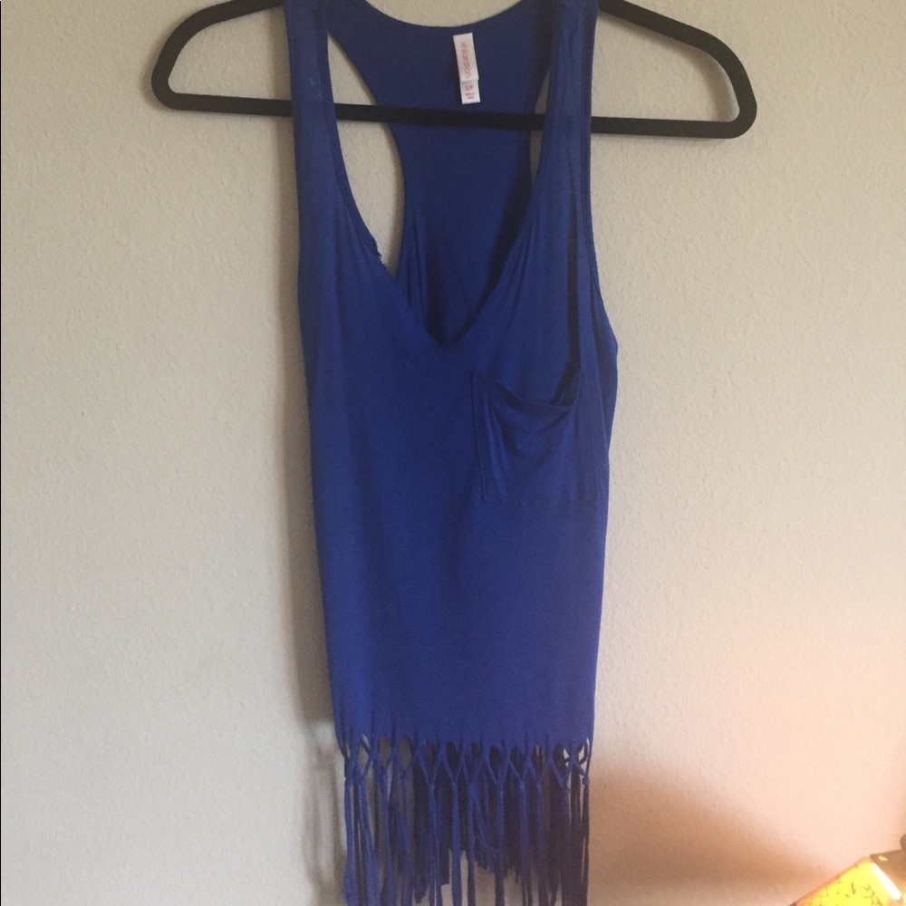 Casual blue tank top with split bottom