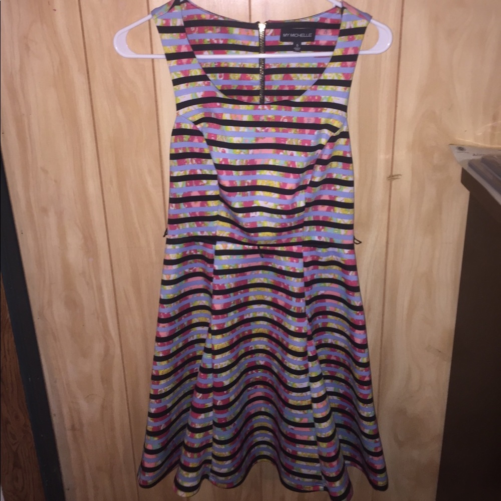 Nice dress, worn one time