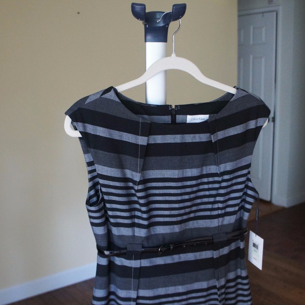 NWT Calvin Klein Stripe Dress -Black/Grey, Size 8 - Picture 4 of 6