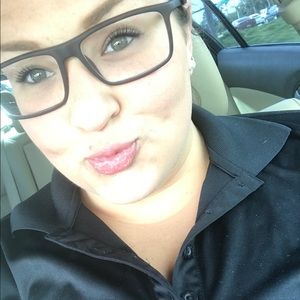 Meet your Posher, Brittany