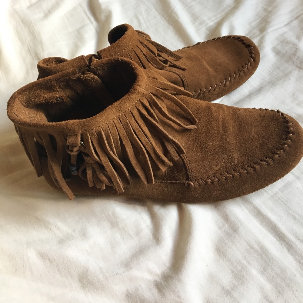 Minnetonka moccasin booties