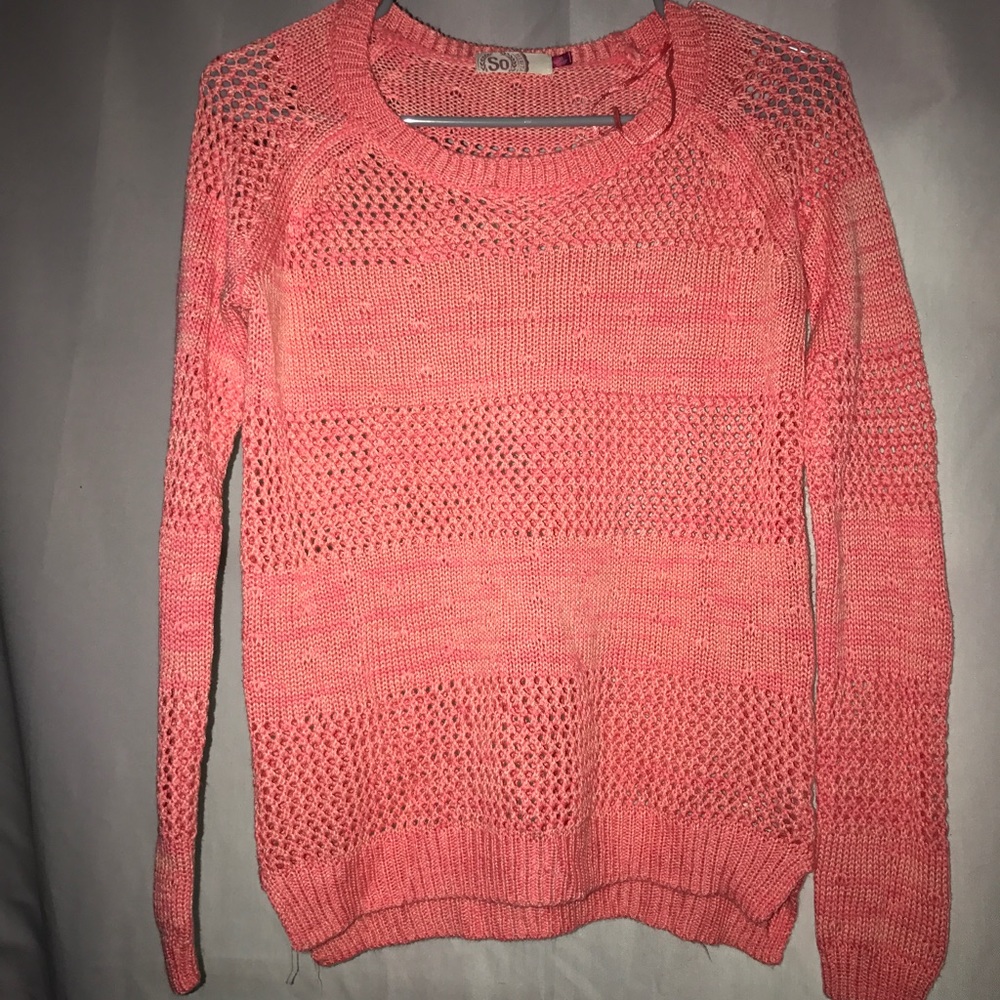 Simple knitted shirt