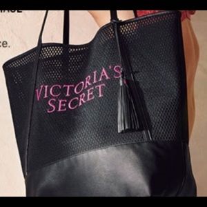 NWT VICTORIAS SECRET TOTE!