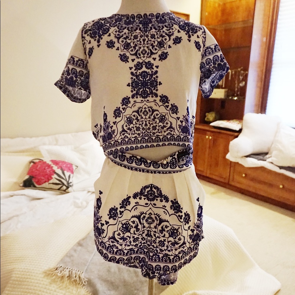 Two Piece Set