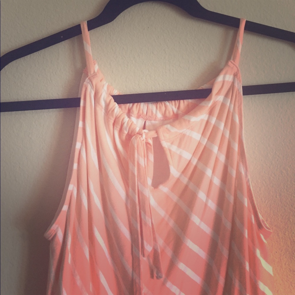 Loose fit tank with full string neck line