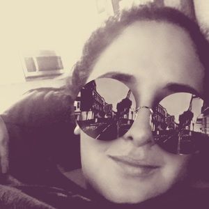 Meet your Posher, Sam