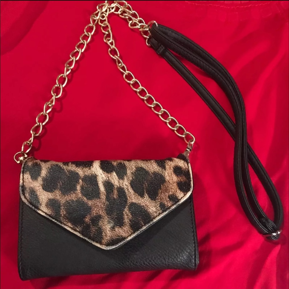 Cheetah Print Crossbody Envelope Wallet