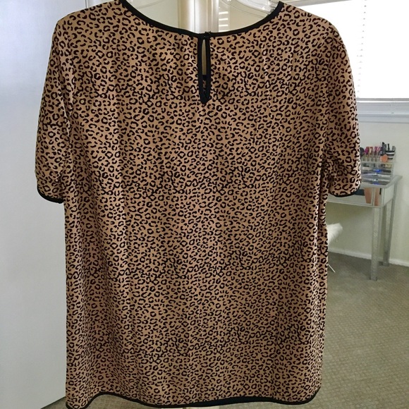 NEW! Leopard blouse w/ black trim - Picture 7 of 7
