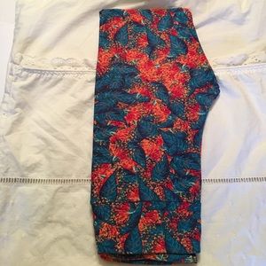 LuLaRoe Printed OS Leggings