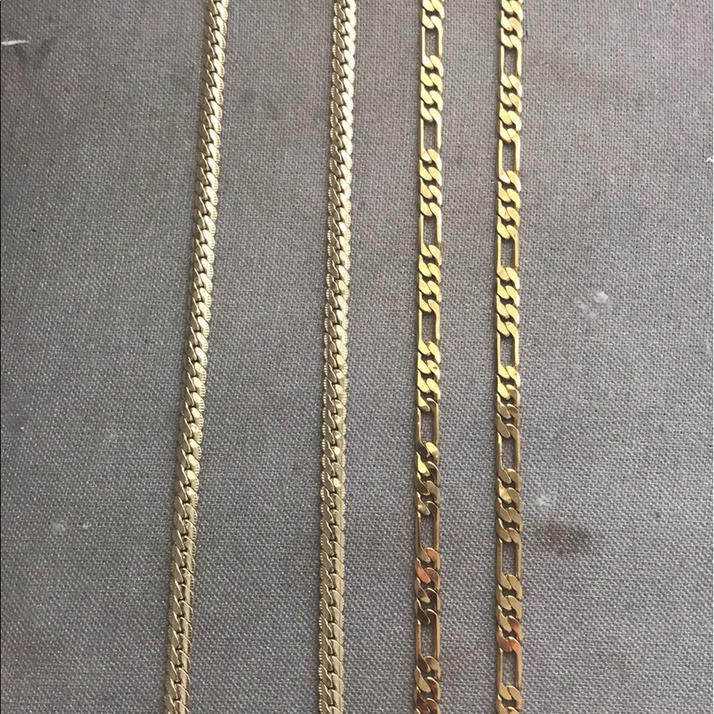 Gold plated chains and Jesus pendant - Picture 1 of 2