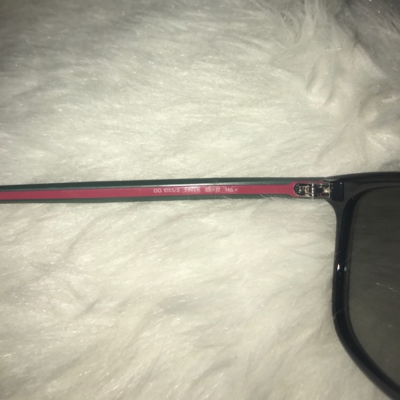 Black Gucci Glasses - Picture 4 of 6