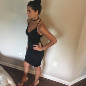 LAST CHANCE✨or donating! Slinky Black Dress🖤🔥