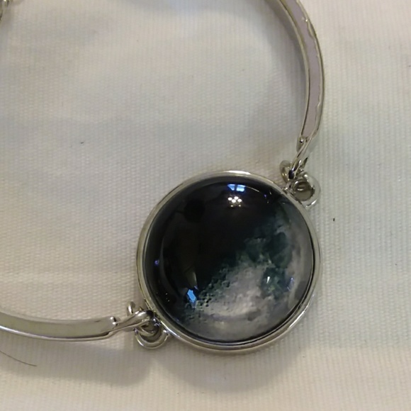 Moon phase cabochon bracelet - Picture 5 of 5