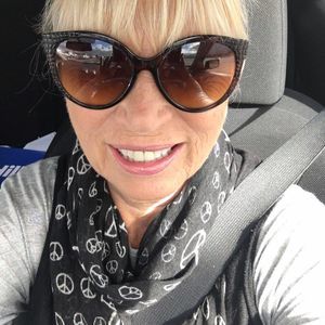 Meet your Posher, Ellie