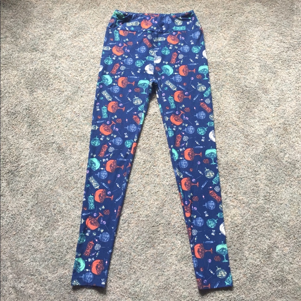 LuLaRoe NWT One Size OS Cookies & Candy Leggings