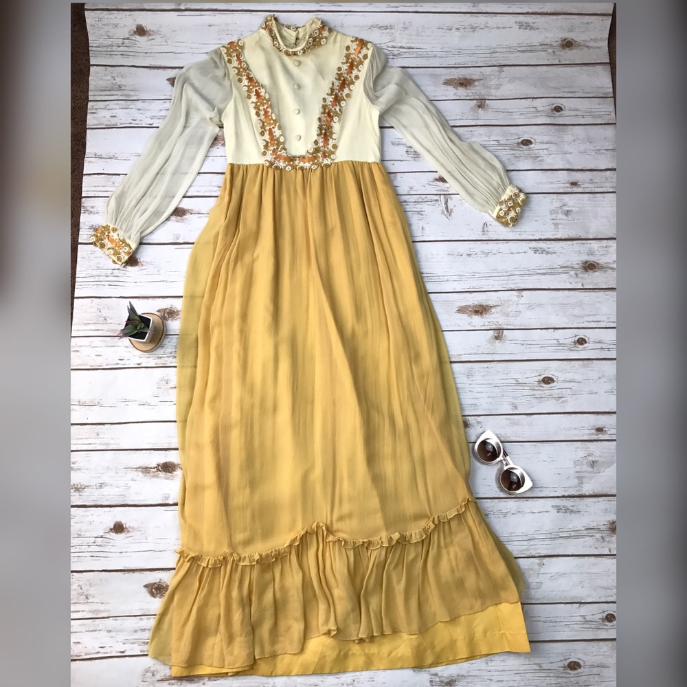 Vintage 1970s Prom Intricate Yellow Mustard Chiffon High Neck Formal Gown 10 - Picture 1 of 8