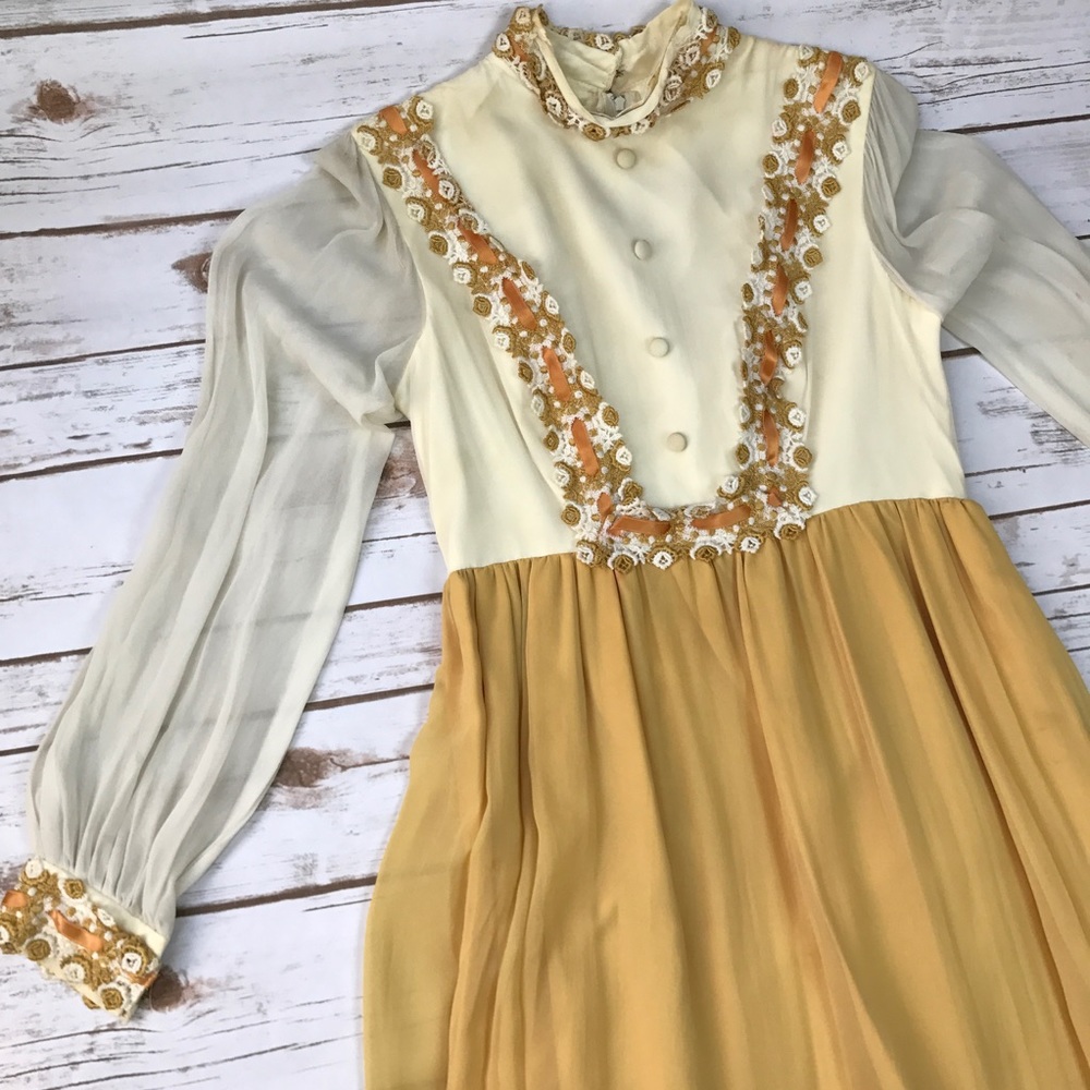Vintage 1970s Prom Intricate Yellow Mustard Chiffon High Neck Formal Gown 10 - Picture 2 of 8