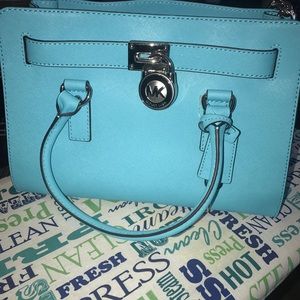 Micheal Kors purse,with purse bag new, authentic