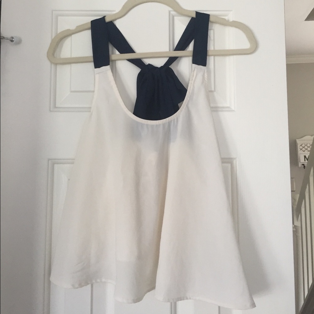 Ivory Bow Tank