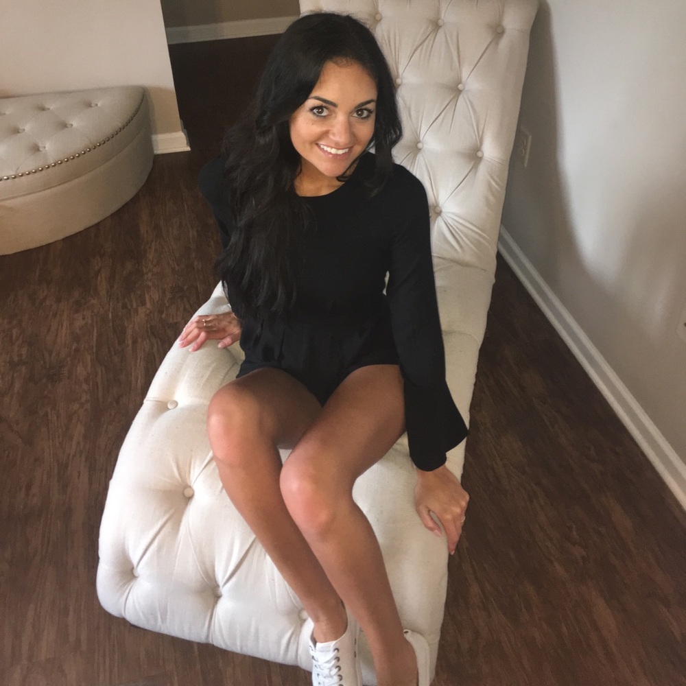 Black Long Sleeved Romper💣