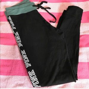 PINK Leggings 💕and PINK dog