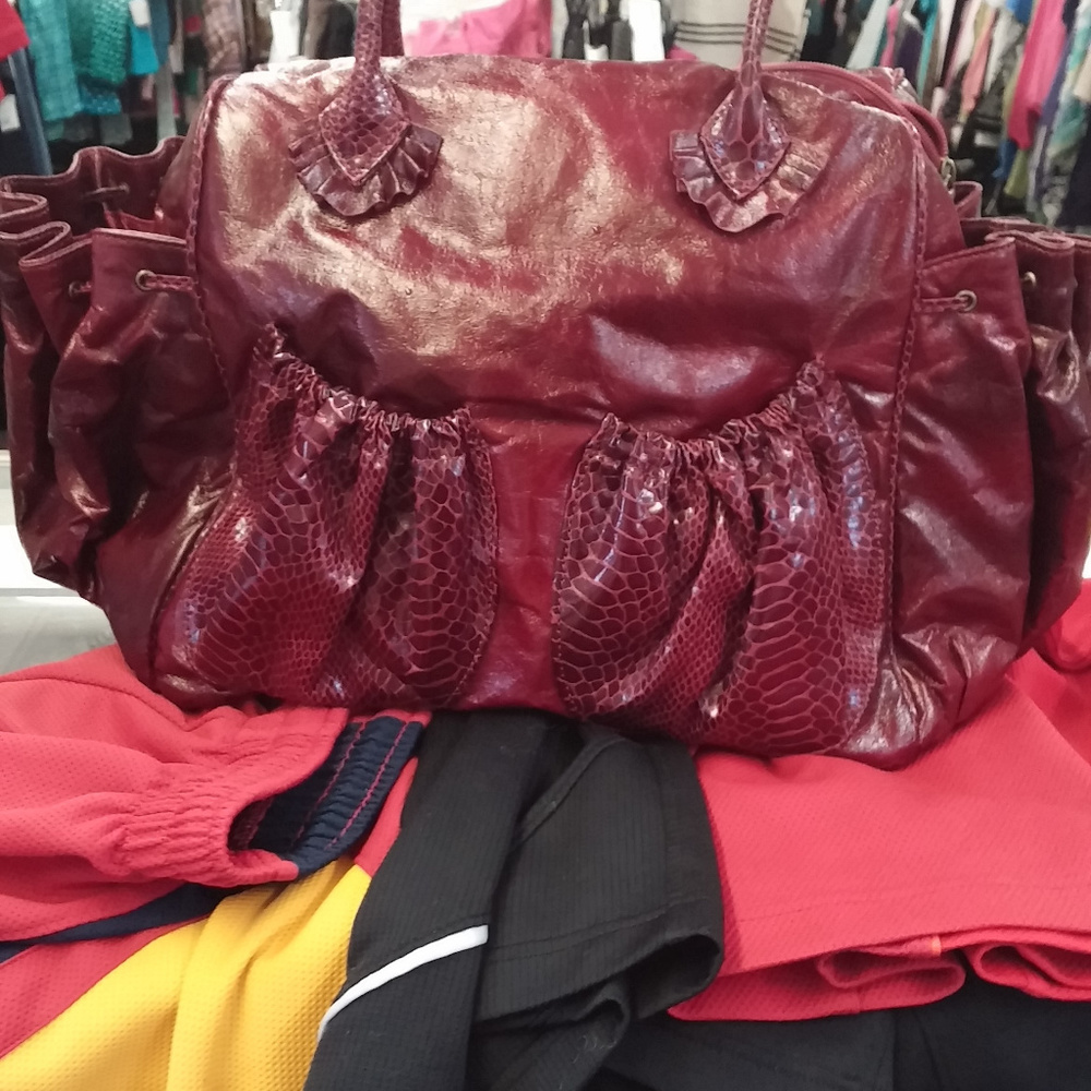 NEW SR Squared Purse Excellent