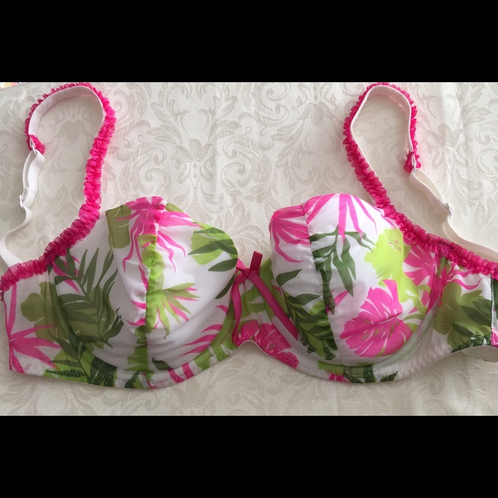 New la Senza lightly padded Underwire Bra.