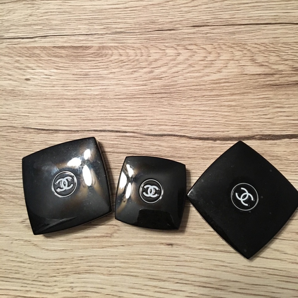 Channel Eye Shadow's