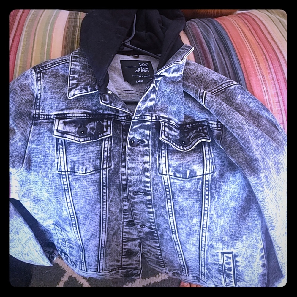 Tilly's Blue Crown jean jacket