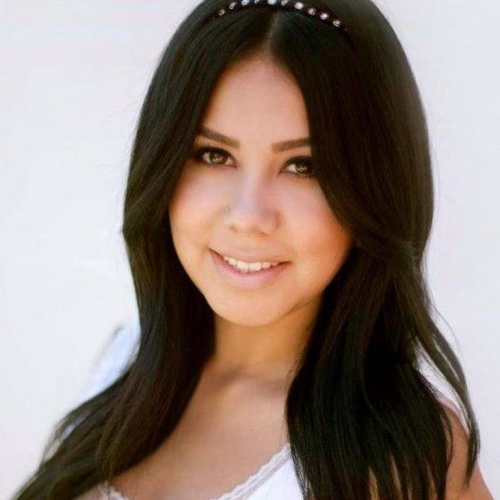 Meet your Posher, Ina