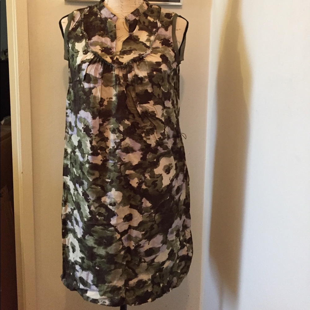 Simply Vera Wang Camo Floral sleeveless dress