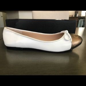 White and bronze "Chanel" flats