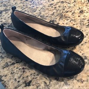 Nine West black flats