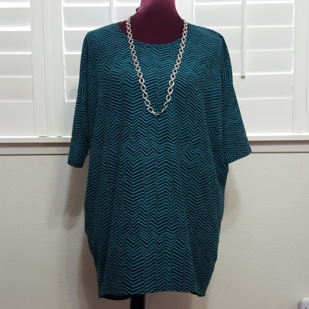 Lularoe Irma Top