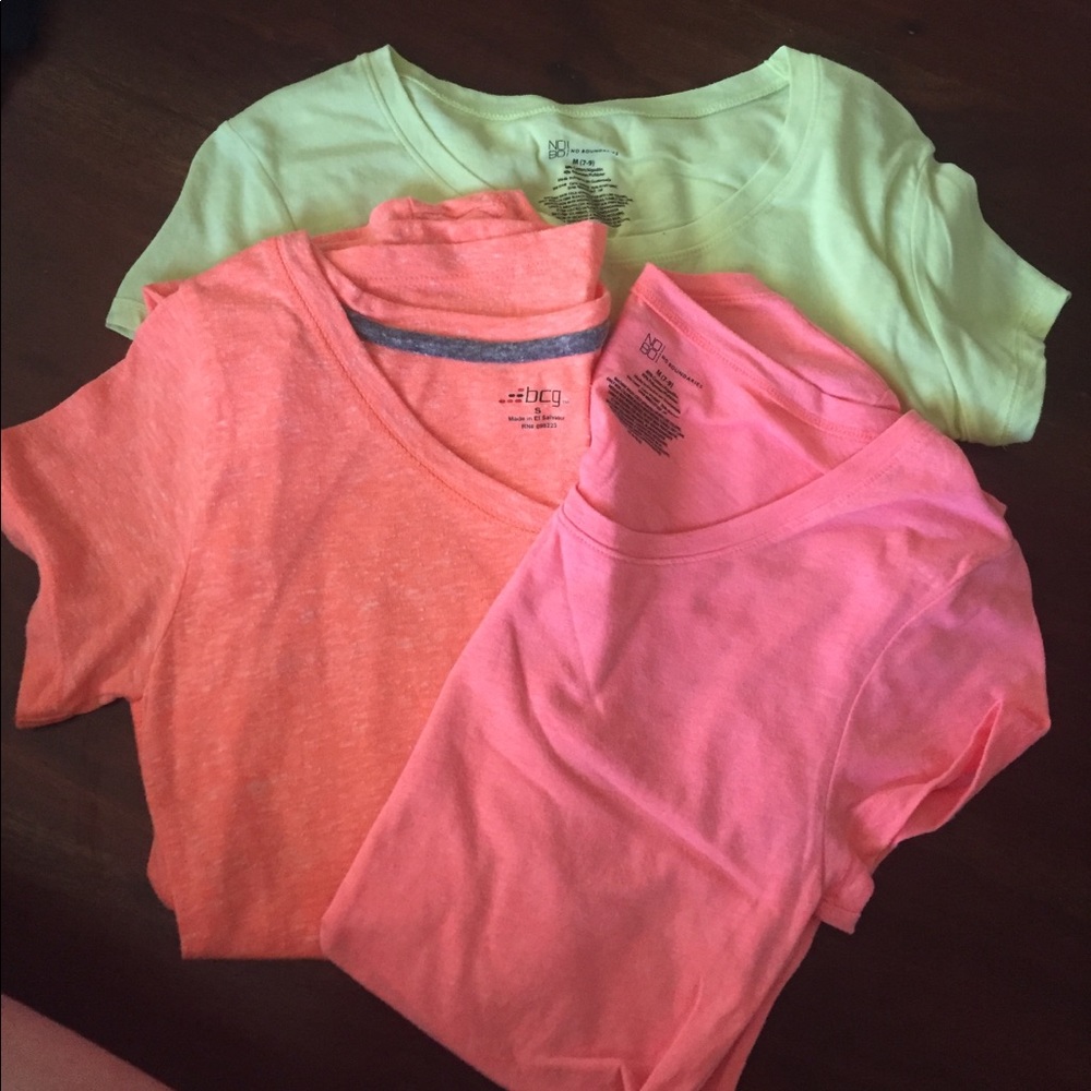 Never worn work out tops