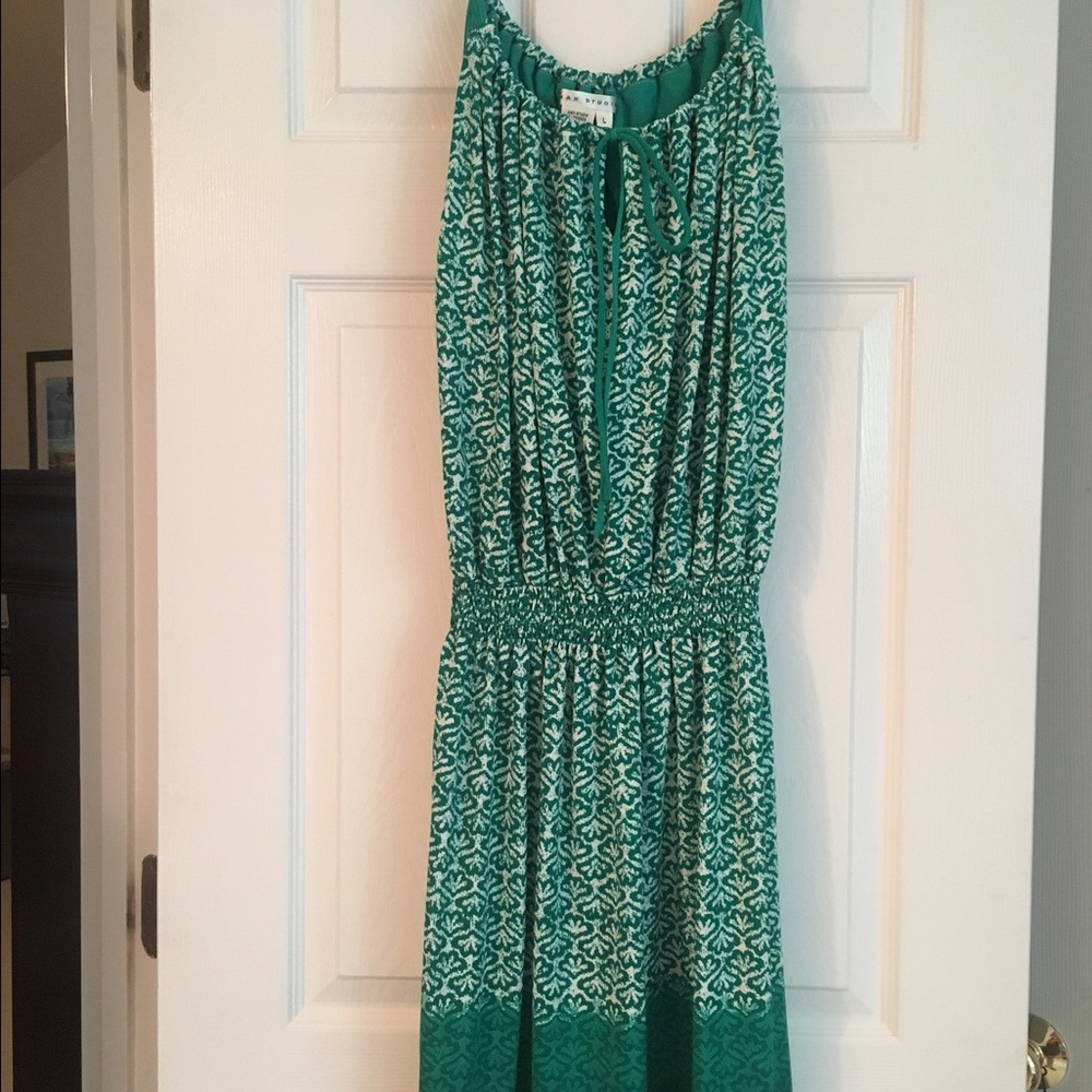 EUC Max Studio Green Size L dress