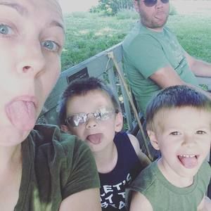 Meet your Posher, Carrie