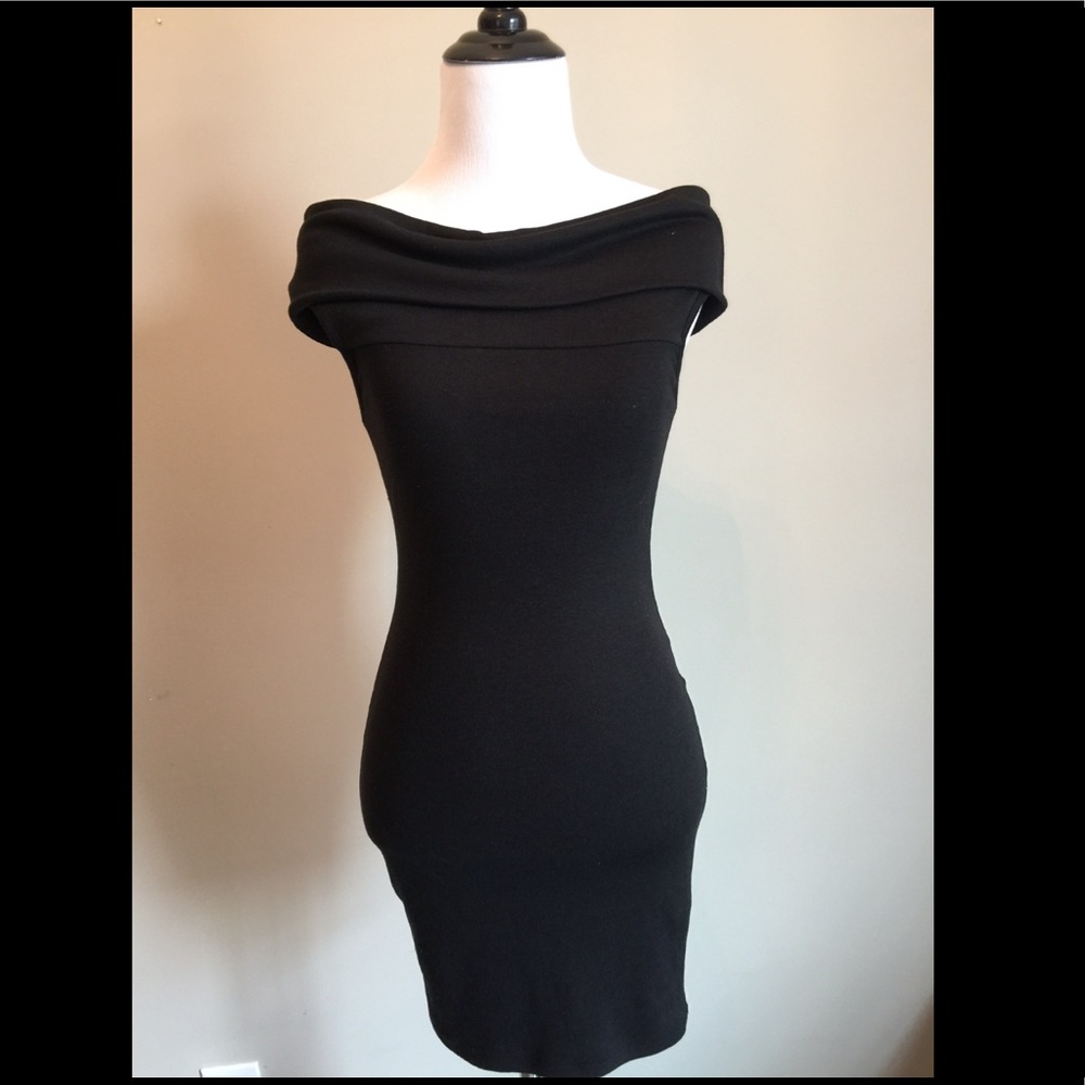 ⭐️Sold⭐️Black off shoulder dress