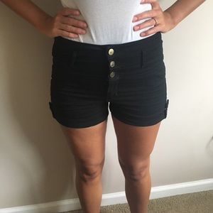 Black Highwaisted Shorts