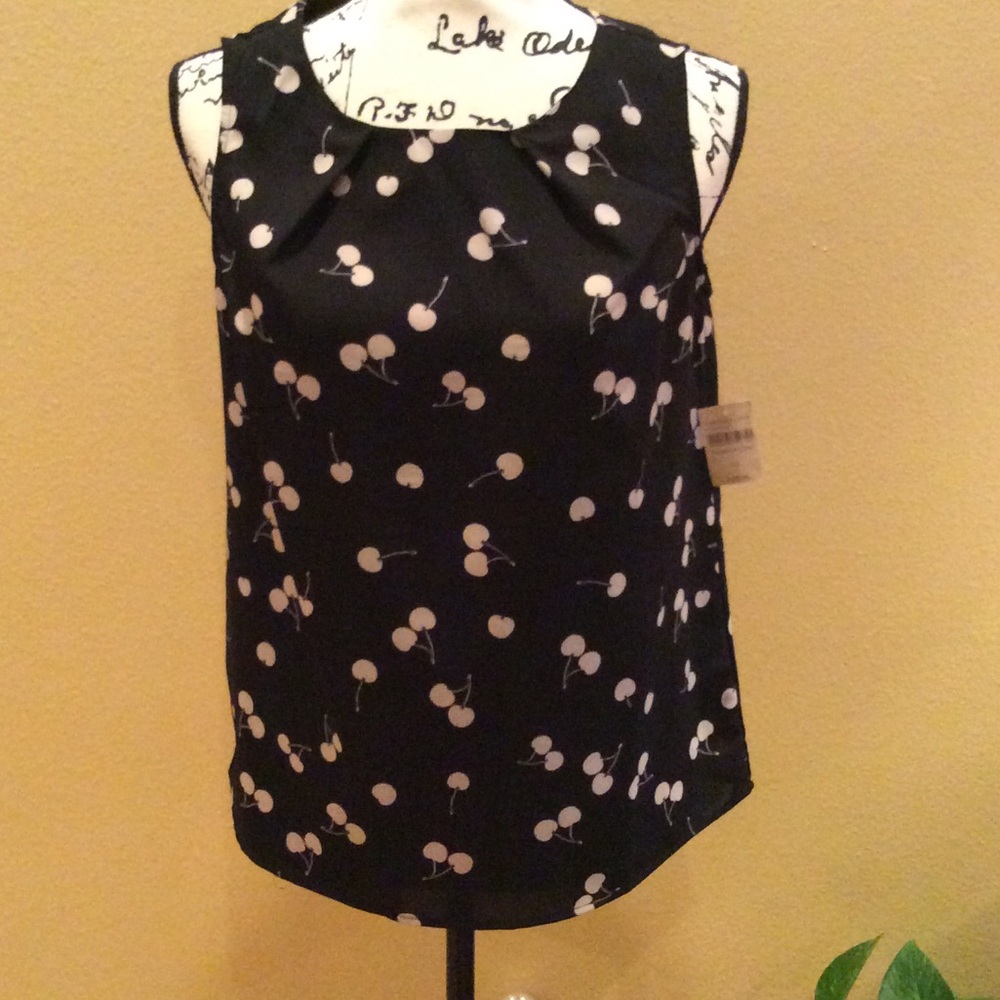 NWT dotted cherry shell tank