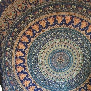 UO apartment tapestry