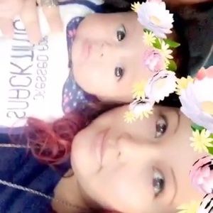 Meet your Posher, Yeny