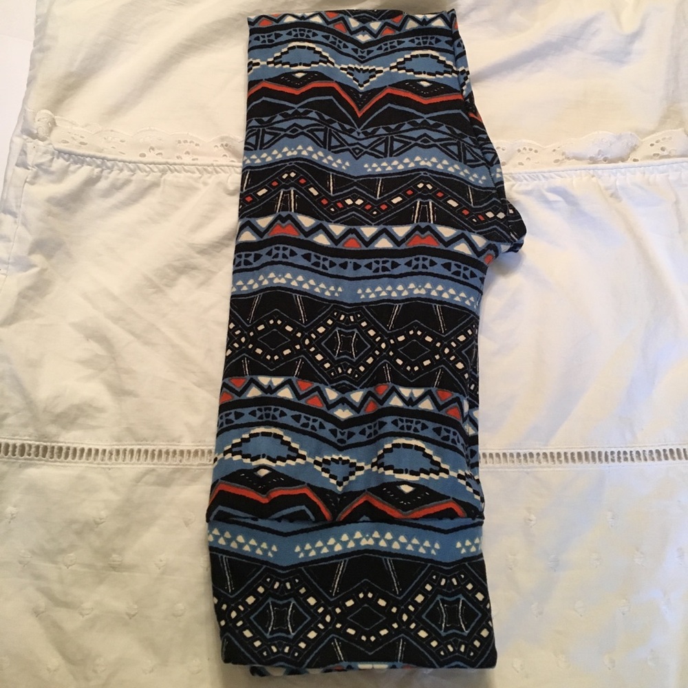 LuLaRoe Printed OS Leggings