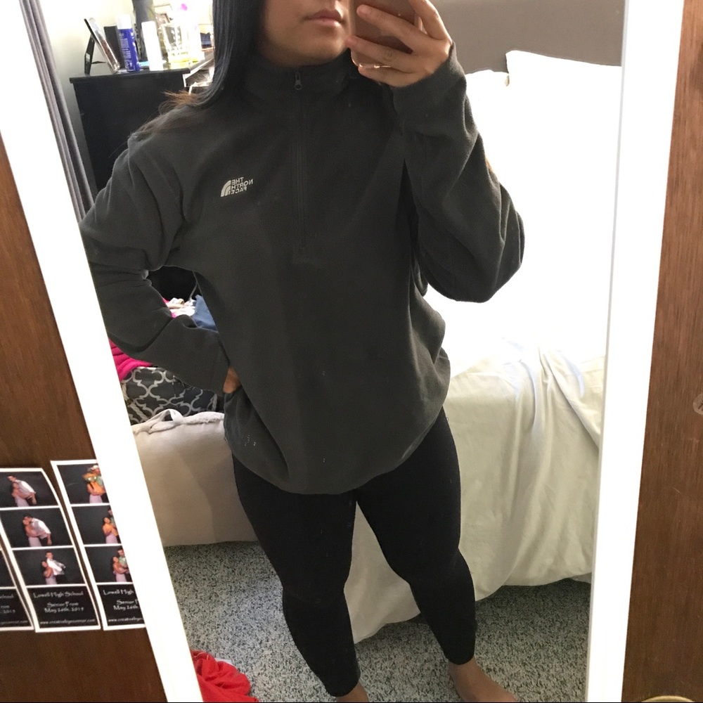 Grey Northface Fleece Quarter Zip
