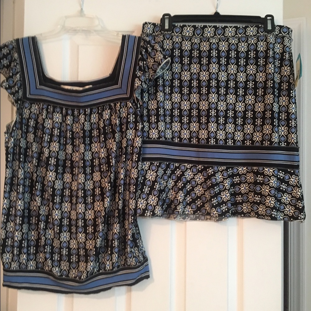 EUC top and NWT skirt Max Studio size L