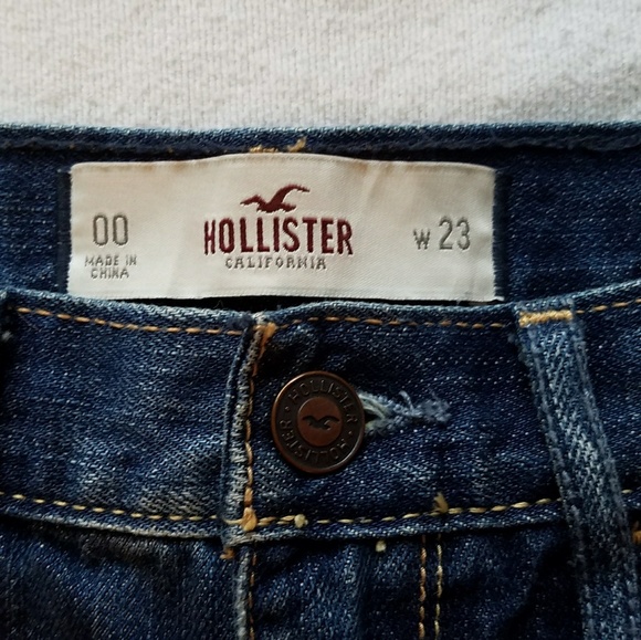 High waisted distressed shorts - Picture 4 of 4