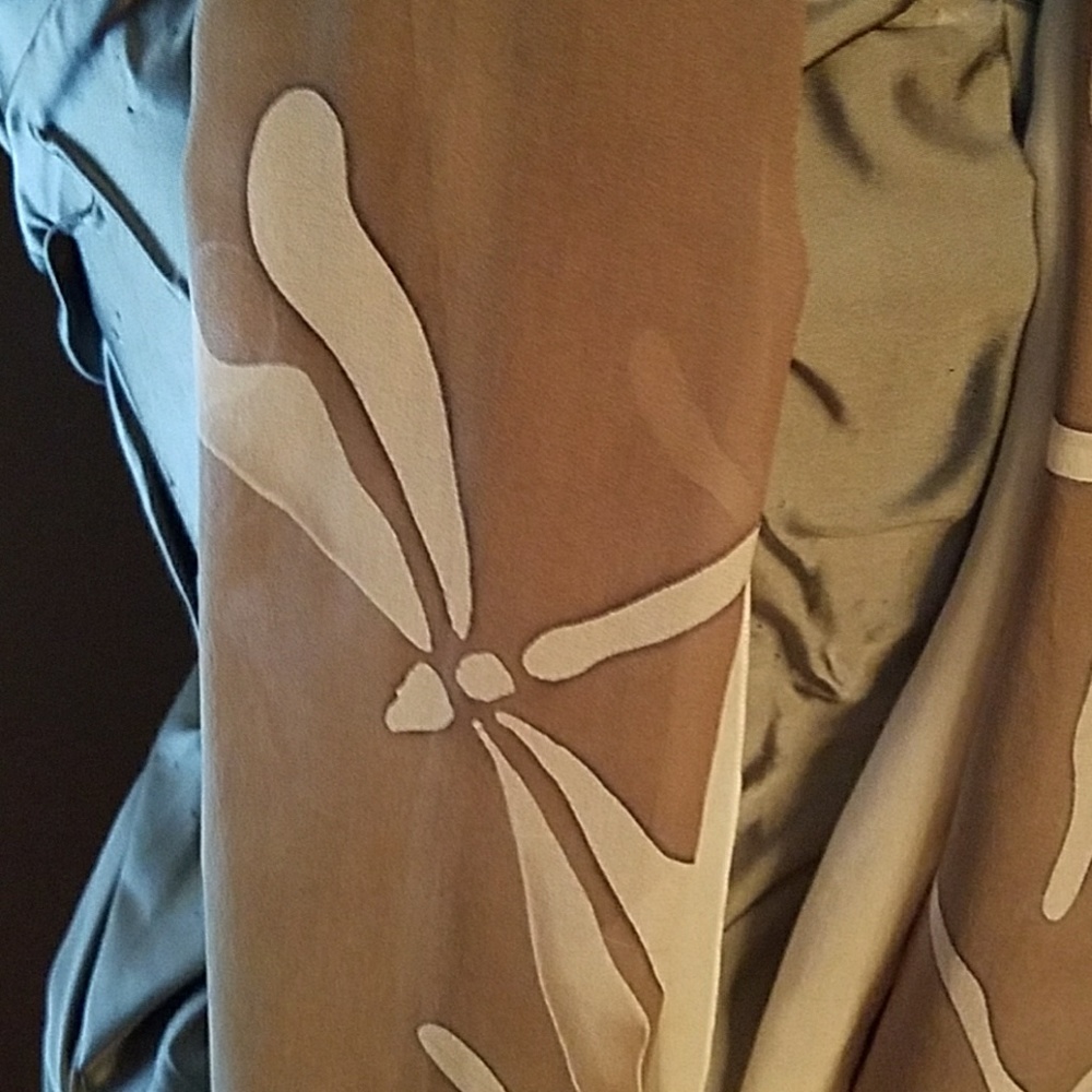 Scarf - Picture 2 of 2