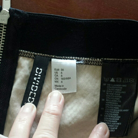 H&M black lace mesh skirt - Picture 4 of 4